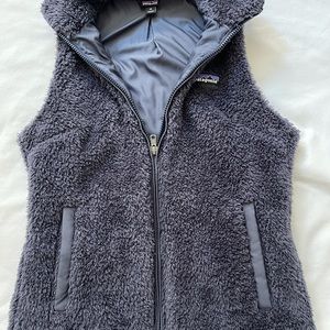 Patagonia women’s Sherpa vest.